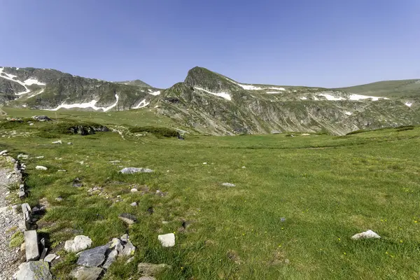 Bulgaristan 'ın Yedi Rila Gölü yakınlarındaki Rila Dağı' nın Şaşırtıcı Panoraması