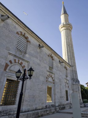 Türkiye 'nin Doğu Trakya kentindeki Edirne kentindeki Uc Serefeli (Burmali veya Üç Balkon) camii