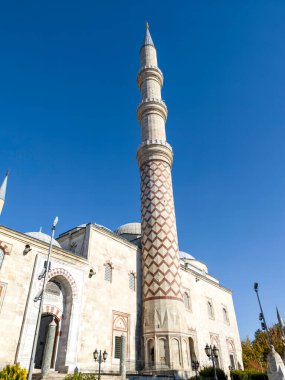 Türkiye 'nin Doğu Trakya kentindeki Edirne kentindeki Uc Serefeli (Burmali veya Üç Balkon) camii