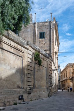 LECCE, İtalya - 12 Mayıs 2024: İtalya 'nın Apulia Bölgesi' ndeki Eski Lecce kasabasının muhteşem manzarası