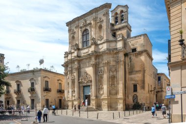 LECCE, İtalya - 12 Mayıs 2024: İtalya 'nın Apulia Bölgesi' ndeki Eski Lecce kasabasının muhteşem manzarası