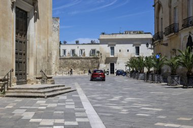 LECCE, İtalya - 12 Mayıs 2024: İtalya 'nın Apulia Bölgesi' ndeki Eski Lecce kasabasının muhteşem manzarası