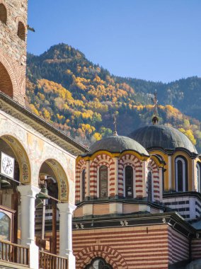 Bulgaristan 'ın Kyustendil Bölgesi, Rila (Rila Manastırı) Ortodoks Manastırı' nın sonbahar manzarası