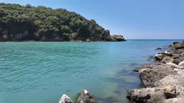 Ammoudia Köyü, Epirus, Yunanistan 'daki Acheron nehrinin ağzının muhteşem manzarası