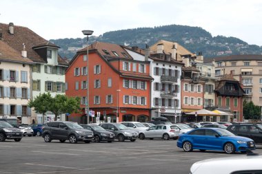 VEVEY, SWitzERLAND 19 Haziran 2023: Vevey, Vaud Kantonu, İsviçre Panorama