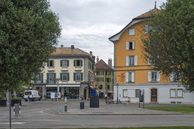 VEVEY, SWitzERLAND 19 Haziran 2023: Vevey, Vaud Kantonu, İsviçre Panorama