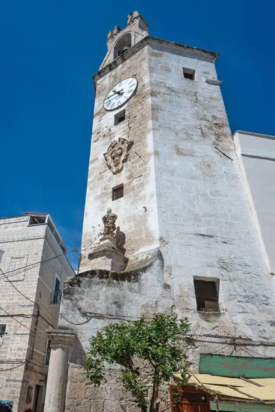 Monopoli, İtalya - 13 Mayıs 2024: Eski Monopoli Kasabası, Apulia Bölgesi Panoramik Manzarası