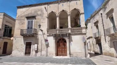 LECCE, İtalya - 12 Mayıs 2024: İtalya 'nın Apulia Bölgesi' ndeki Eski Lecce kasabasının muhteşem manzarası