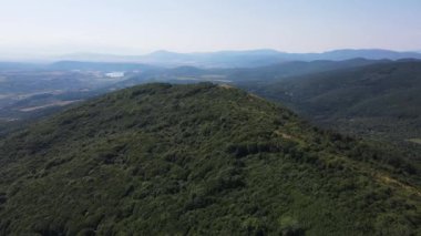 Rudina Dağı, Pernik Bölgesi, Bulgaristan 'ın İnanılmaz Yaz Manzarası