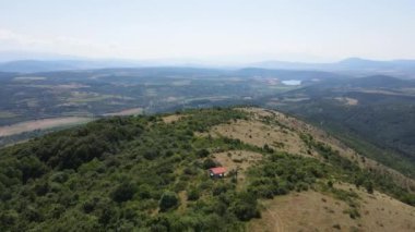 Rudina Dağı, Pernik Bölgesi, Bulgaristan 'ın İnanılmaz Yaz Manzarası