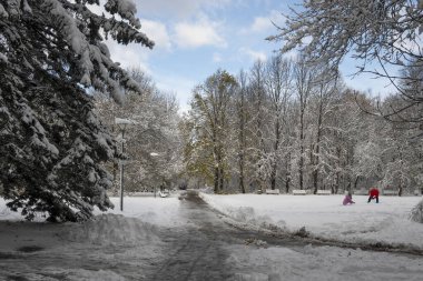 Bulgaristan 'ın Sofya kentindeki South Park' ın İnanılmaz Kış Panoraması