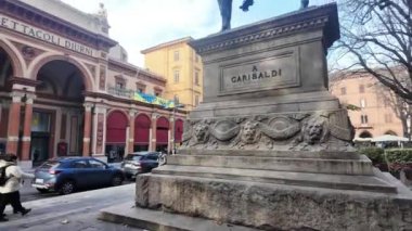 BOLOGNA, İtalya - 07 Aralık 2024: Bologna 'nın Eski Kasabası Panorama, Emilia-Romagna Bölgesi, İtalya