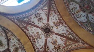 BOLOGNA, İtalya - 07 Aralık 2024: Bologna 'nın Eski Kasabası Panorama, Emilia-Romagna Bölgesi, İtalya