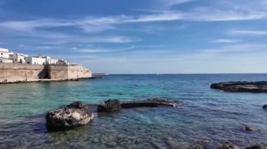 İtalya 'nın Apulia Bölgesi, Monopoli şehrinin muhteşem manzarası