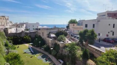 İtalya 'nın Apulia Bölgesi, Monopoli şehrinin muhteşem manzarası