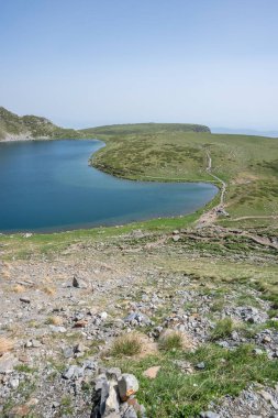 Bulgaristan 'ın Yedi Rila Gölünün etrafındaki Rila Dağı' nın muhteşem manzarası