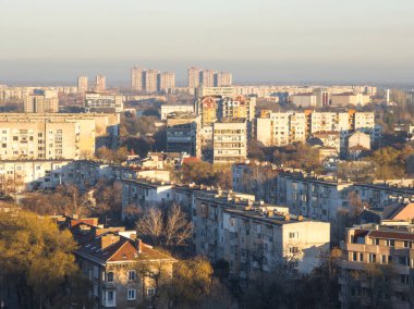 Bulgaristan 'ın Nebet Tepe tepesinden Filibe kentinin panoramik Günbatımı manzarası