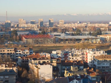 Bulgaristan 'ın Nebet Tepe tepesinden Filibe kentinin panoramik Günbatımı manzarası