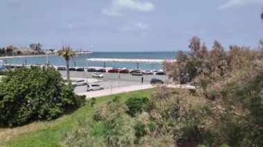 BARI, İtalya - 16 Mayıs 2024: İtalya 'nın Apulia Bölgesi' ndeki Bari kentinin muhteşem manzarası