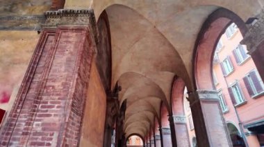 BOLOGNA, İtalya - 07 Aralık 2024: Bologna 'nın Eski Kasabası Panorama, Emilia-Romagna Bölgesi, İtalya
