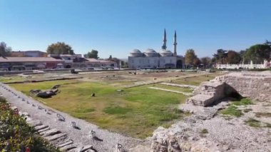 EDIRNE, TURKEY - Kasım 02, 2024: Edirne şehir merkezinin panoramik manzarası, Doğu Trakya, Türkiye