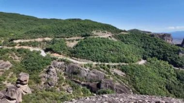 Meteora Manastırları, Teselya, Yunanistan 'ın Bahar Panoramik Manastırı