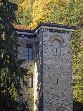 Bulgaristan 'ın Kyustendil Bölgesi, Rila (Rila Manastırı) Ortodoks Manastırı' nın sonbahar manzarası