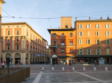BOLOGNA, İtalya - 07 Aralık 2024: Bologna şehir merkezi Panorama, Emilia-Romagna, İtalya