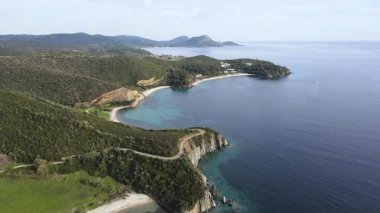 Azapiko Kuzey Sahili yakınlarındaki Sithonia kıyı şeridi, Chalkidiki, Orta Makedonya, Yunanistan