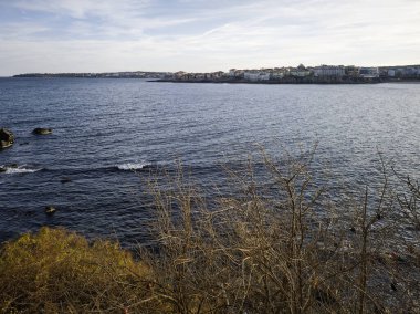 Bulgaristan 'ın Burgaz Bölgesi Sozopol kentindeki tipik sokak ve evler