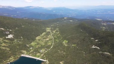 The Dead ve The Fish Lakes, Bulgaristan yakınlarındaki Rila Dağı 'nın İnanılmaz Yaz Manzarası