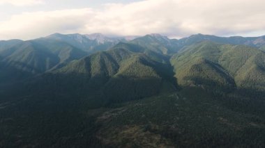 Bulgaristan 'ın Bansko kenti yakınlarındaki Pirin Dağı' nın şaşırtıcı hava manzarası
