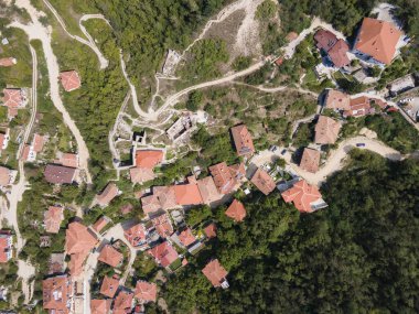 Bulgaristan 'ın Blagoevgrad bölgesinin tarihi Melnik kasabasının hava manzarası