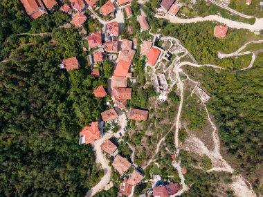 Bulgaristan 'ın Blagoevgrad bölgesinin tarihi Melnik kasabasının hava manzarası