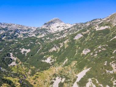 Bulgaristan 'ın Banderitsa Bölgesi yakınlarındaki Pirin Dağı' nın şaşırtıcı hava manzarası