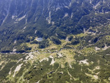 Bulgaristan 'ın Banderitsa Bölgesi yakınlarındaki Pirin Dağı' nın şaşırtıcı hava manzarası