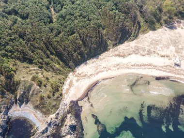 Bulgaristan 'ın Burgaz Bölgesi' nin Rezovo kasabası yakınlarındaki Silistar plajının hava manzarası