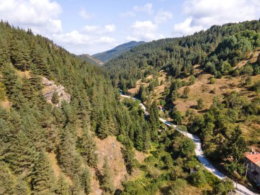 Bulgaristan 'ın Filibe Bölgesi, Otantik 19. yüzyıl evleriyle Sitovo Köyü' nün inanılmaz manzarası