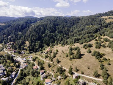 Bulgaristan 'ın Filibe Bölgesi, Otantik 19. yüzyıl evleriyle Sitovo Köyü' nün inanılmaz manzarası