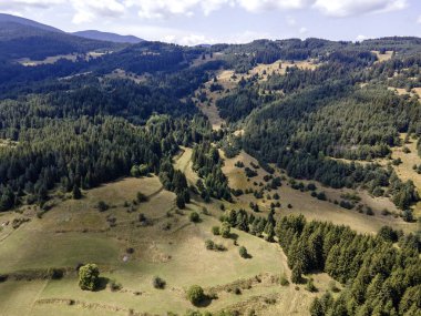 Bulgaristan 'ın Filibe Bölgesi, Otantik 19. yüzyıl evleriyle Lilkovo Köyü' nün inanılmaz manzarası