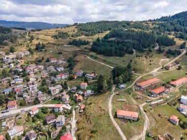 Bulgaristan 'ın Filibe Bölgesi, Otantik 19. yüzyıl evleriyle Lilkovo Köyü' nün inanılmaz manzarası