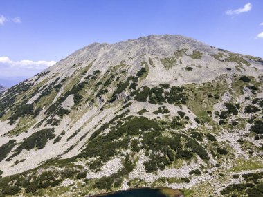 Bulgaristan 'ın Banderitsa Bölgesi yakınlarındaki Pirin Dağı' nın şaşırtıcı hava manzarası
