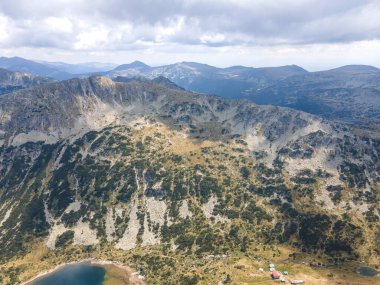 Bulgaristan 'ın Balık gölleri yakınlarındaki Rila Dağı' nın şaşırtıcı hava manzarası