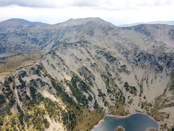 Bulgaristan 'ın Balık gölleri yakınlarındaki Rila Dağı' nın şaşırtıcı hava manzarası