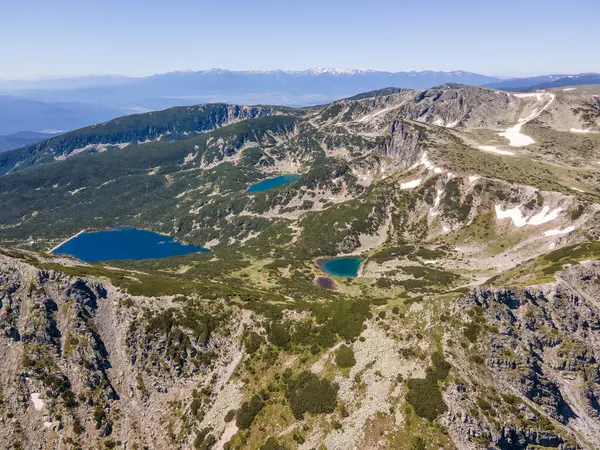 Bulgaristan 'ın Granchar Gölü yakınlarındaki Rila Dağı' nın İnanılmaz Yaz Manzarası
