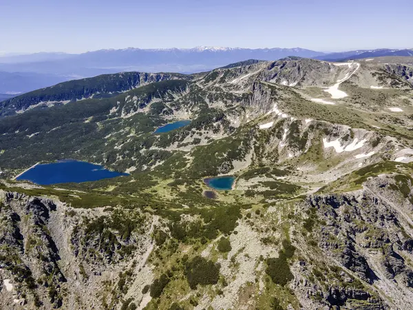 Bulgaristan 'ın Granchar Gölü yakınlarındaki Rila Dağı' nın İnanılmaz Yaz Manzarası