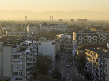 Bulgaristan 'ın Nebet Tepe tepesinden Filibe kentinin şaşırtıcı Günbatımı Panoraması