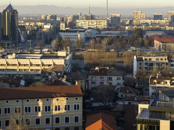 Bulgaristan 'ın Nebet Tepe tepesinden Filibe kentinin şaşırtıcı Günbatımı Panoraması