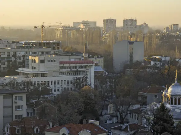 Bulgaristan 'ın Nebet Tepe tepesinden Filibe kentinin şaşırtıcı Günbatımı Panoraması