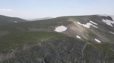 Bulgaristan 'ın Yedi Rila Gölü yakınlarındaki Rila Dağı' nın şaşırtıcı hava manzarası